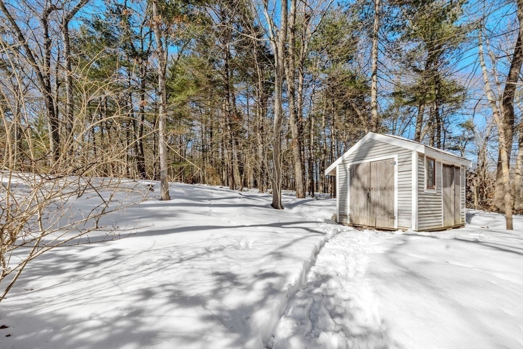 75 Masthead Drive