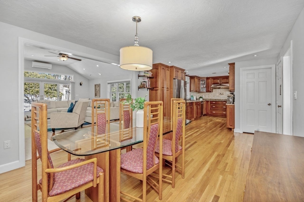 75 Masthead Drive