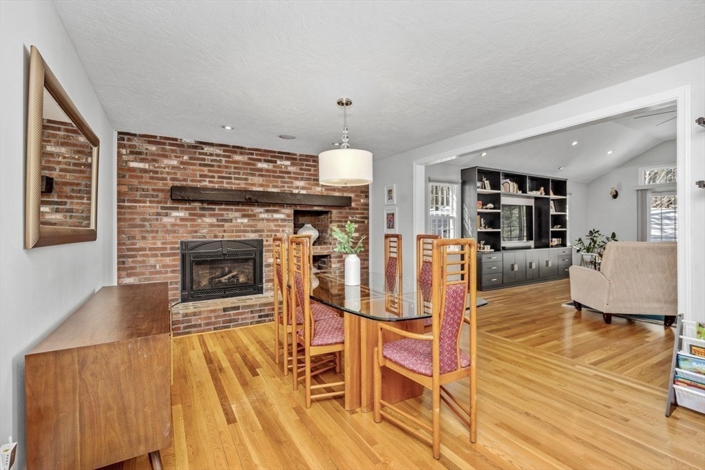 75 Masthead Drive