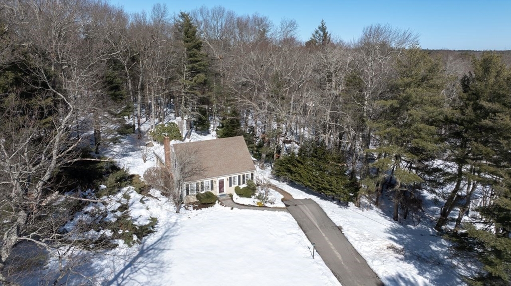 75 Masthead Drive