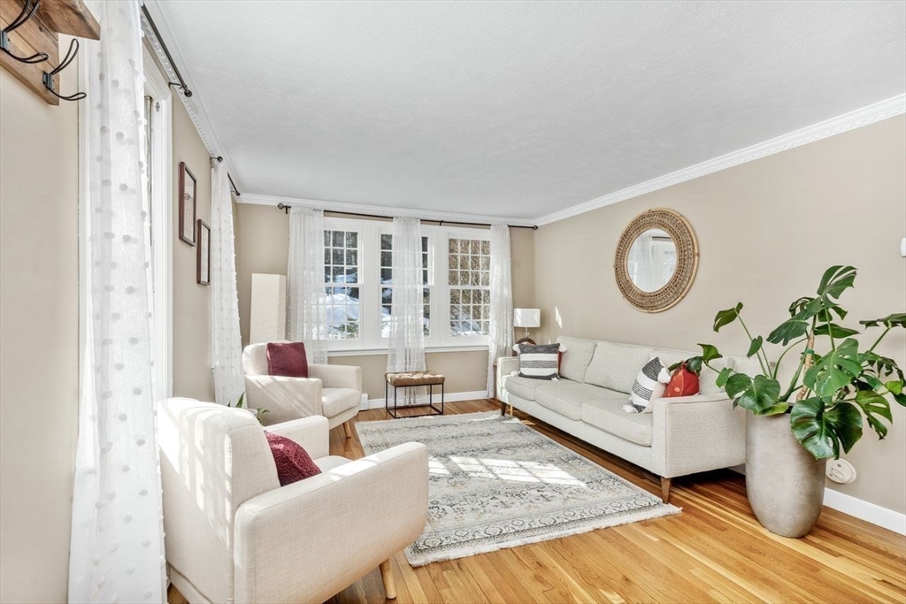 75 Masthead Drive