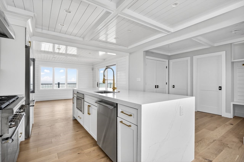 81 Surfside Road