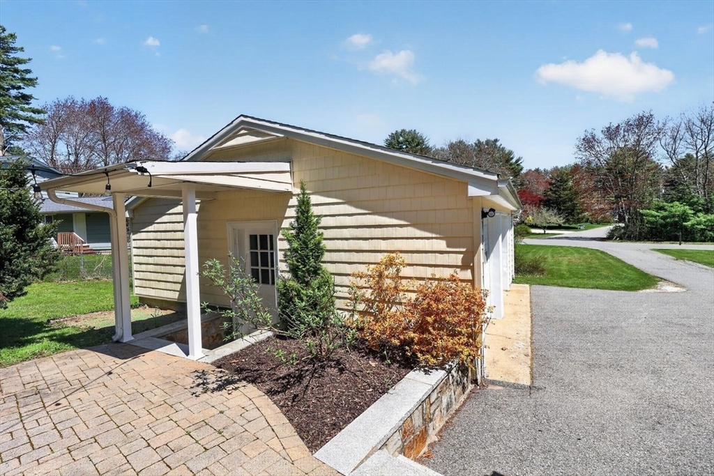 99 Karen Rd.
