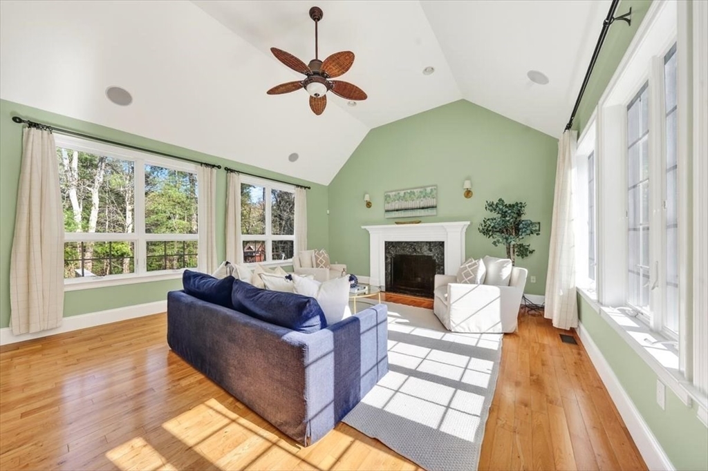 3 Brattle Rd