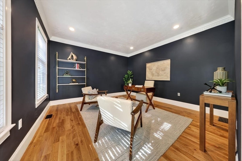 3 Brattle Rd