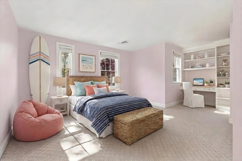 3 Brattle Rd