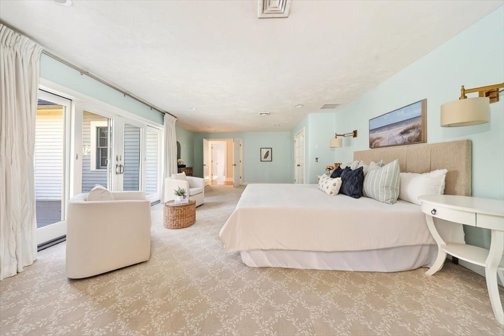 3 Brattle Rd