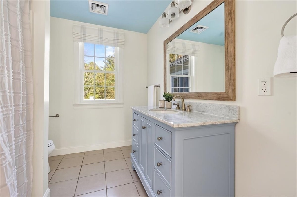 3 Brattle Rd