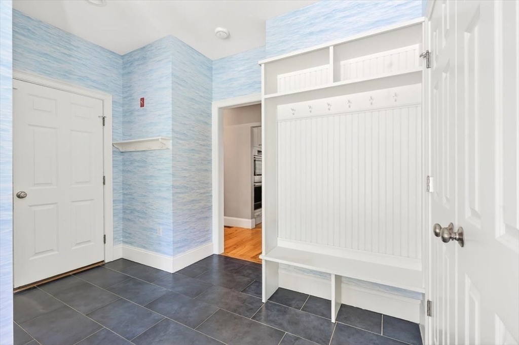 3 Brattle Rd