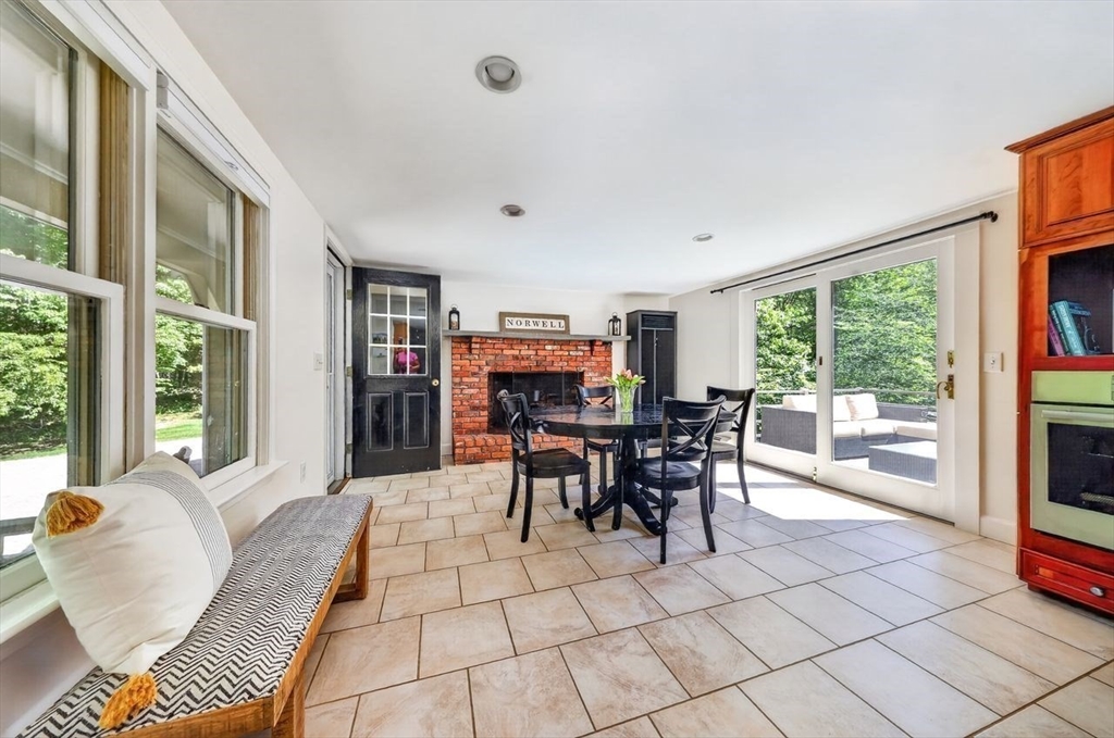 17 Woods Rd