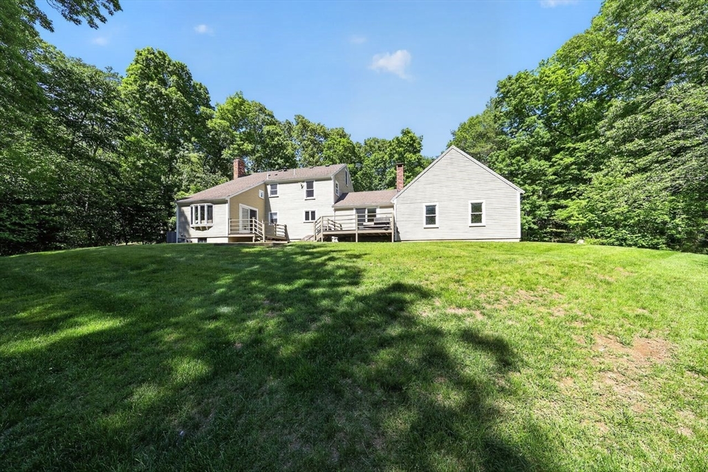 17 Woods Rd