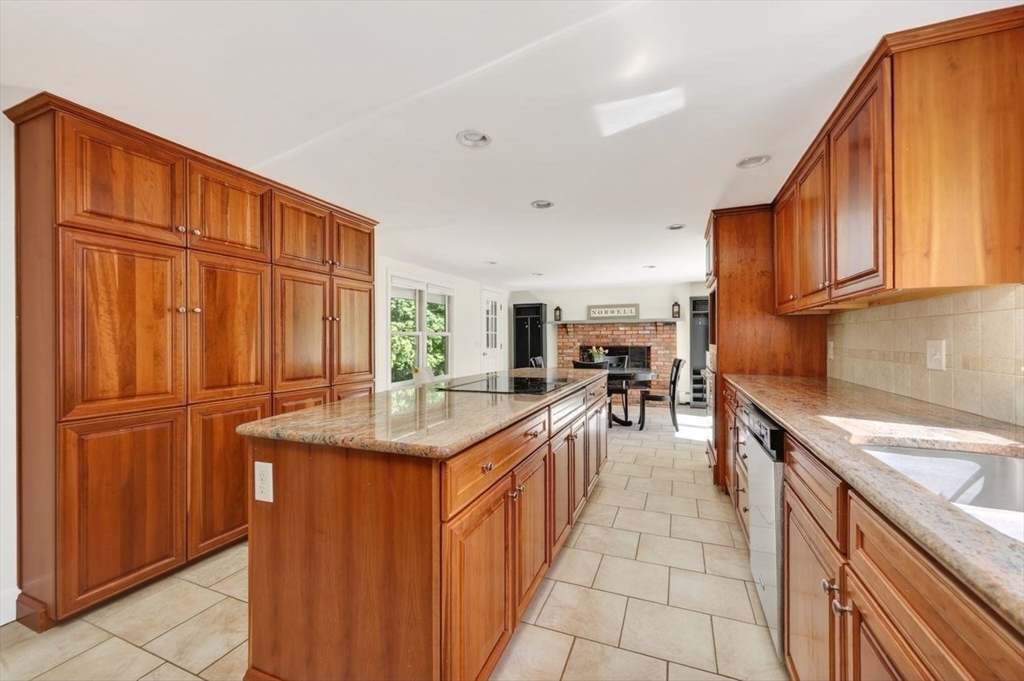 17 Woods Rd
