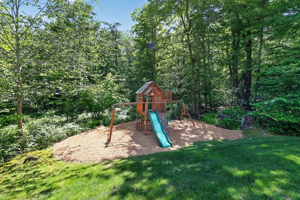 17 Woods Rd