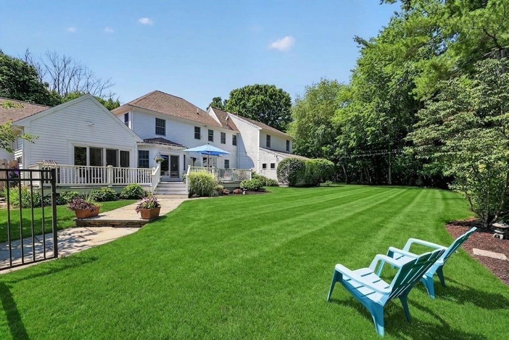 60 Old Oaken Bucket Rd