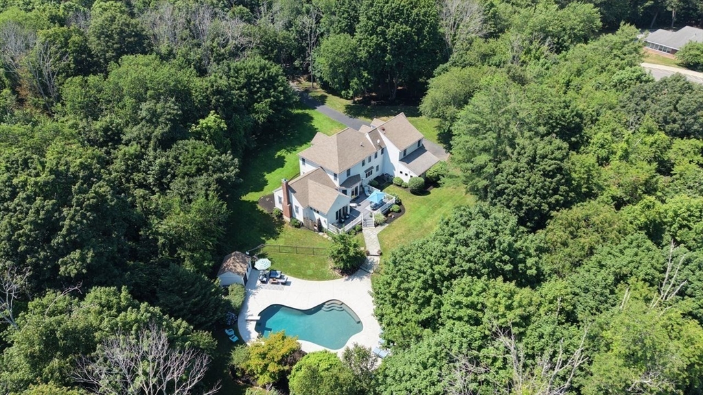 60 Old Oaken Bucket Rd