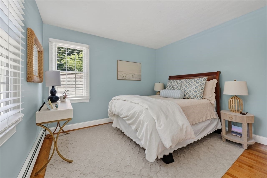 60 Old Oaken Bucket Rd