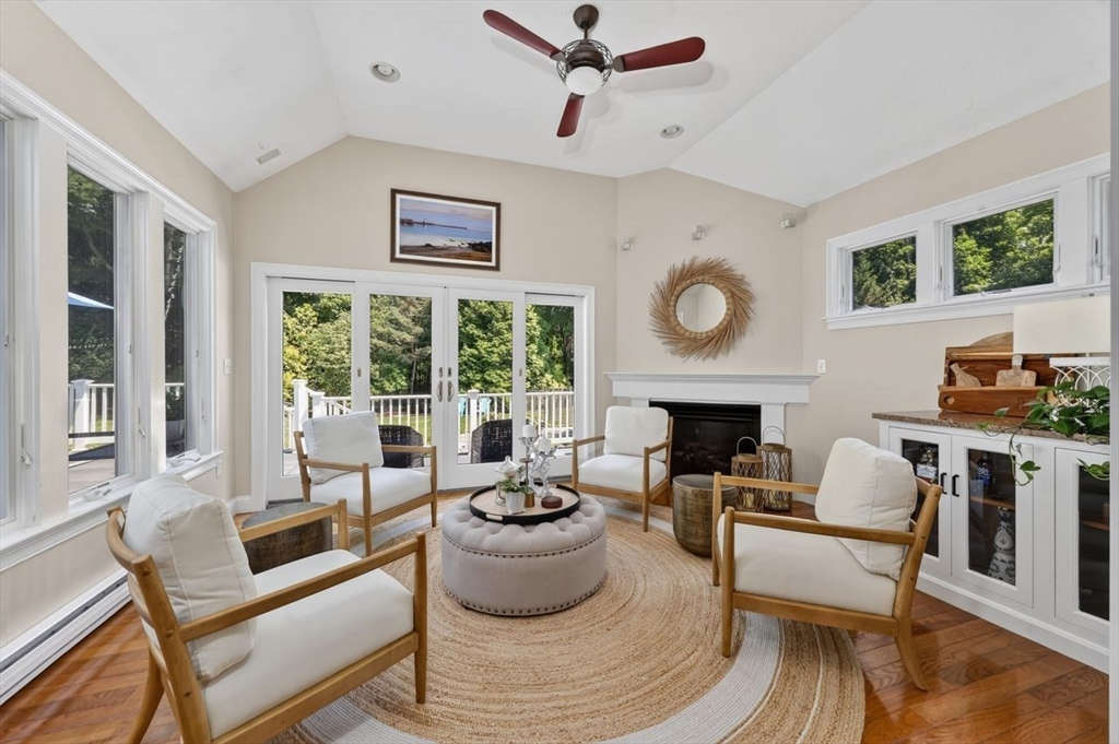 60 Old Oaken Bucket Rd