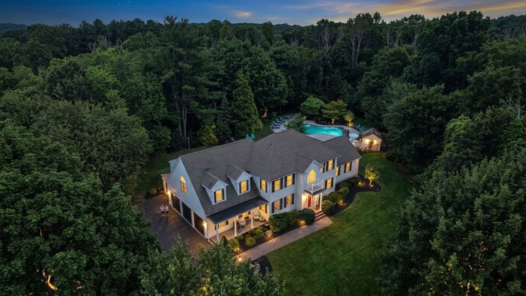 60 Old Oaken Bucket Rd