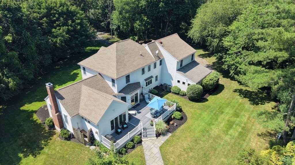 60 Old Oaken Bucket Rd