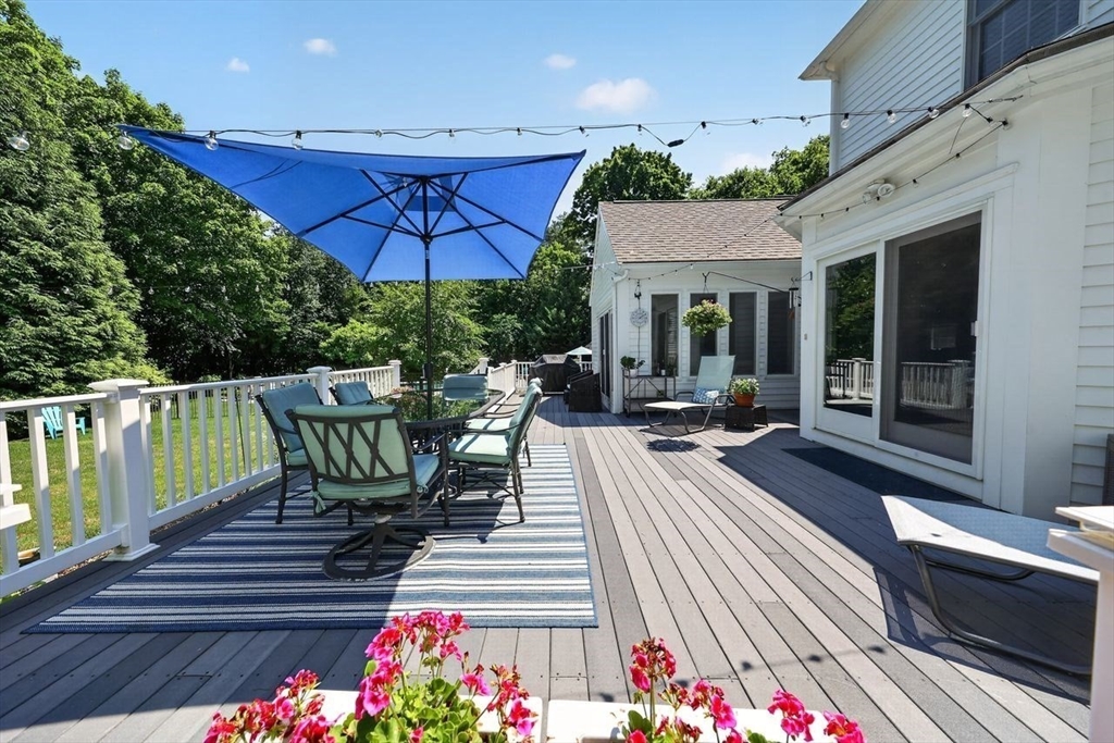 60 Old Oaken Bucket Rd