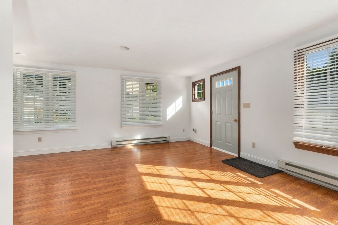 448 River Street
