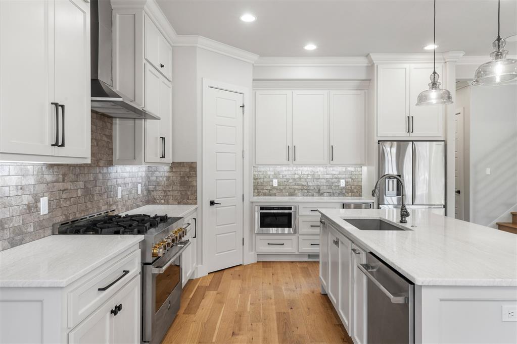 925 NW 43rd Street