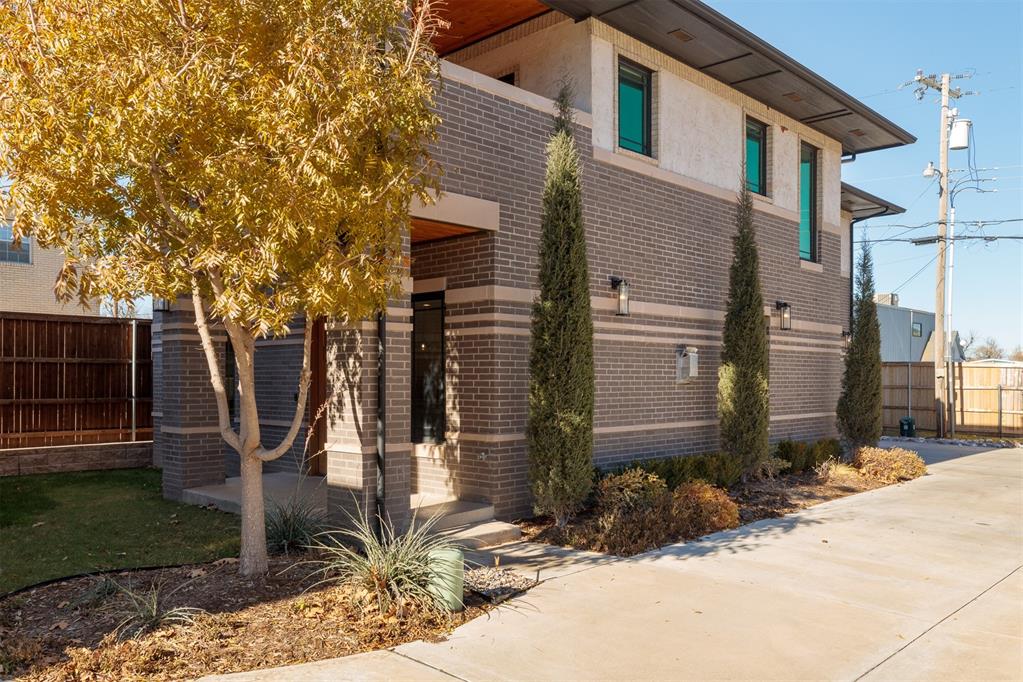 925 NW 43rd Street