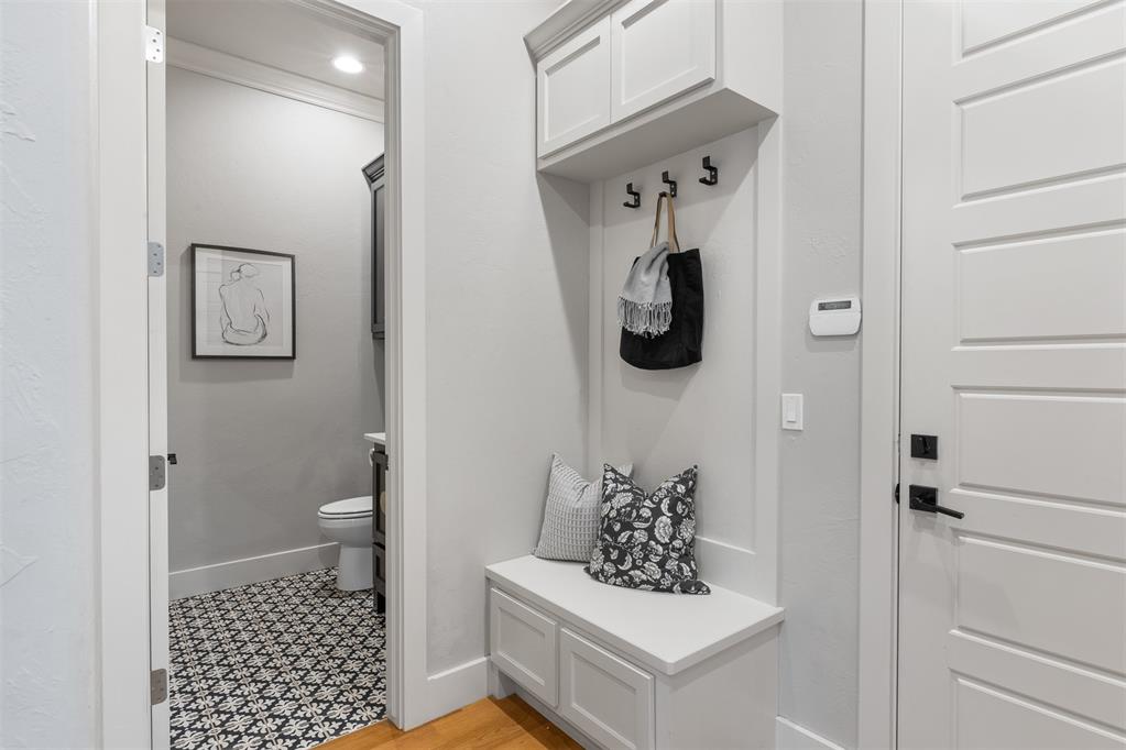925 NW 43rd Street