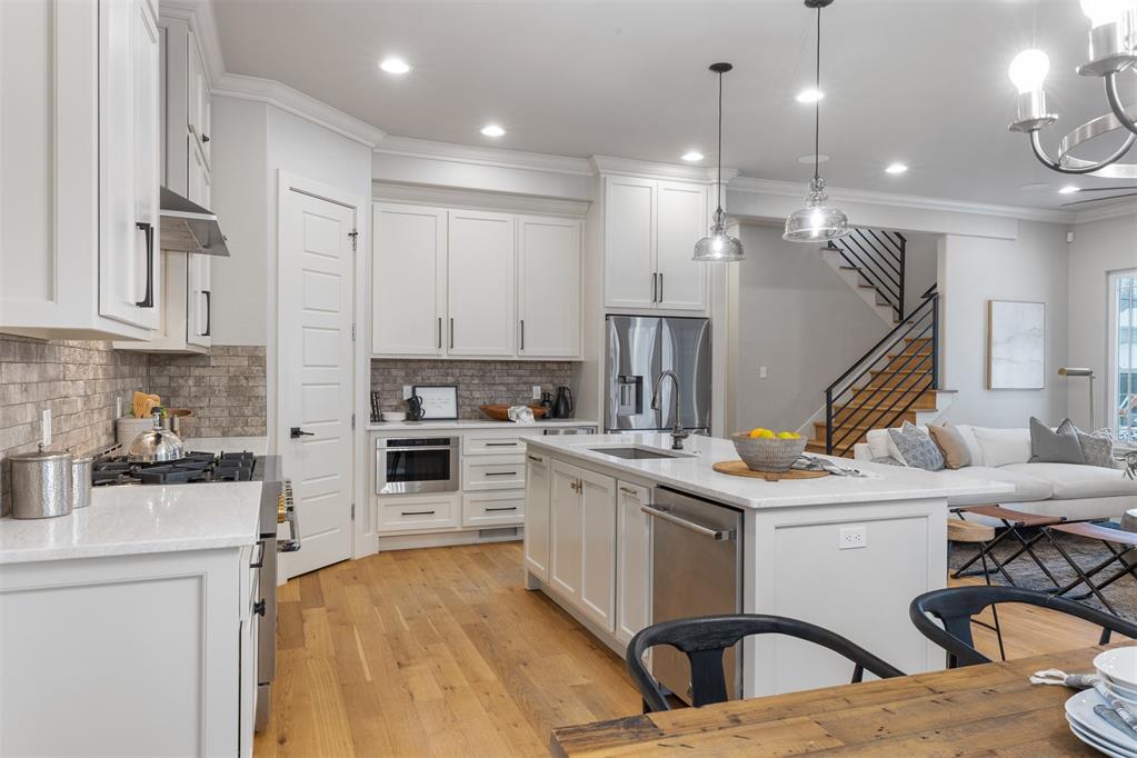925 NW 43rd Street