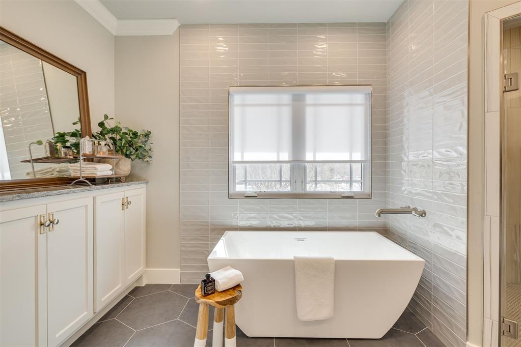 923 NW 43rd Street