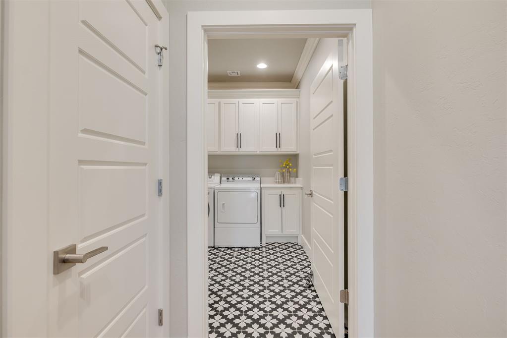 923 NW 43rd Street