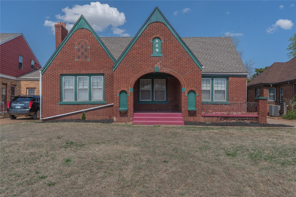 809 NE 17th Street
