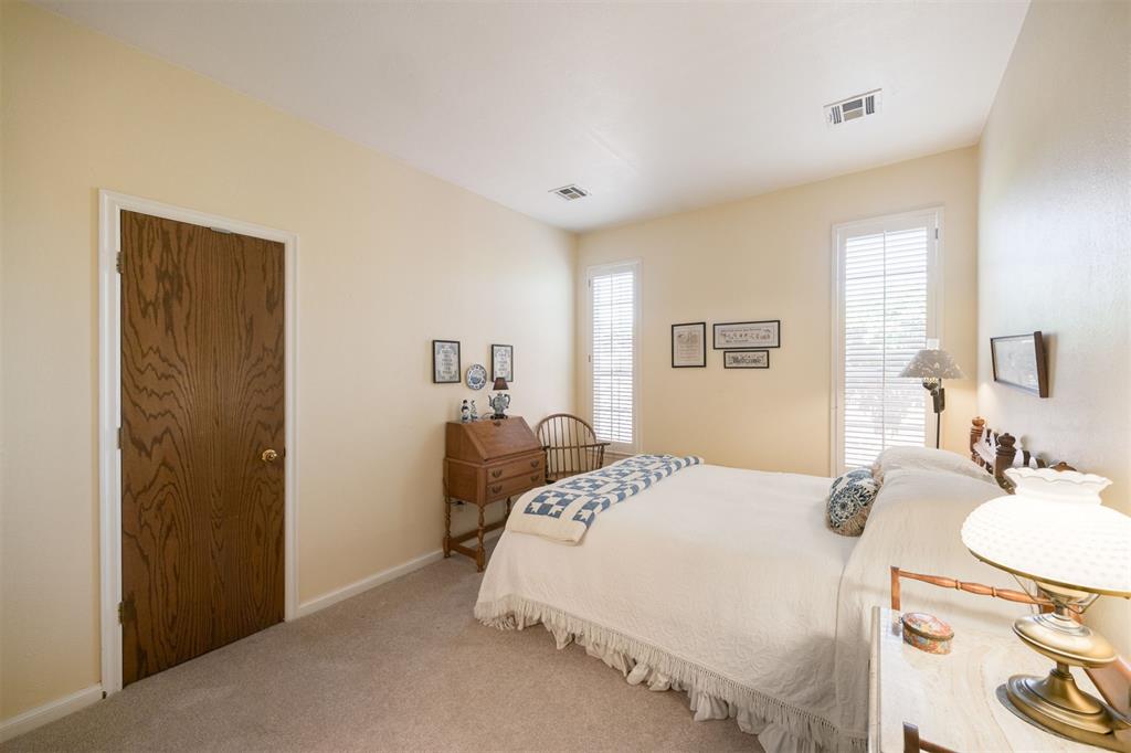 8918 N May Avenue Unit: 0