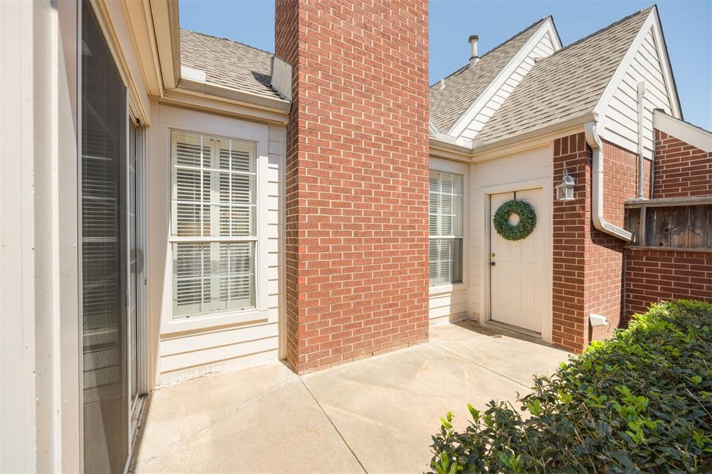 8918 N May Avenue Unit: 0
