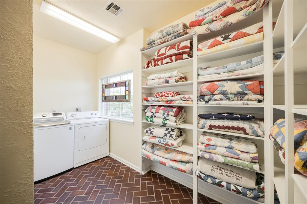 8918 N May Avenue Unit: 0