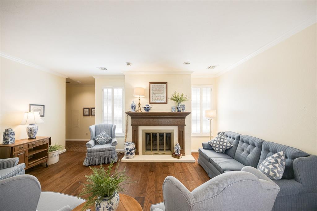 8918 N May Avenue Unit: 0