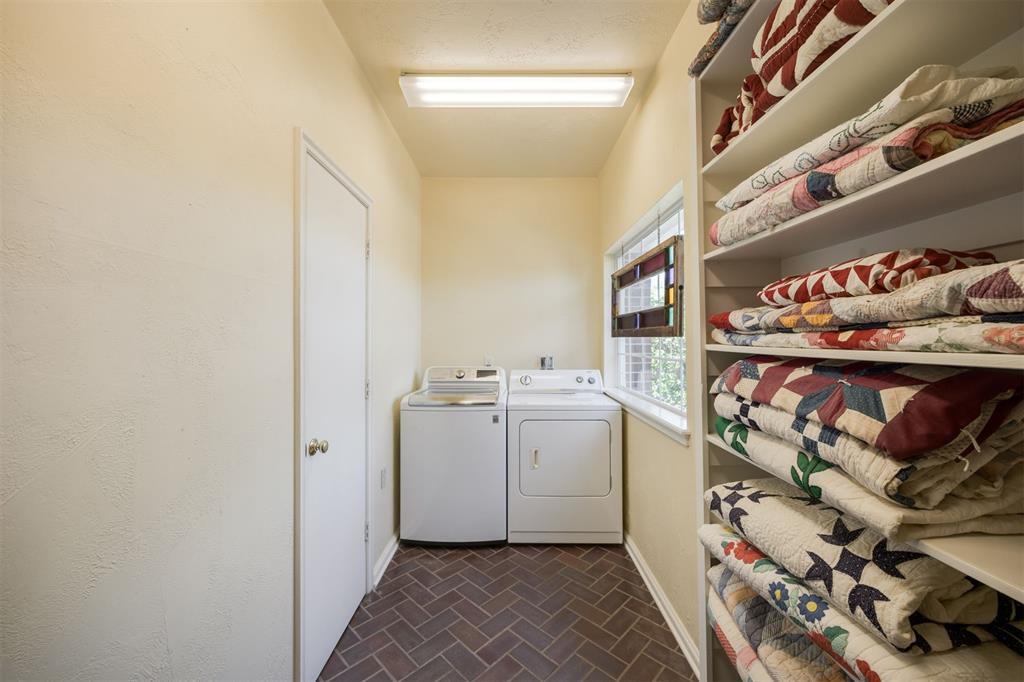 8918 N May Avenue Unit: 0