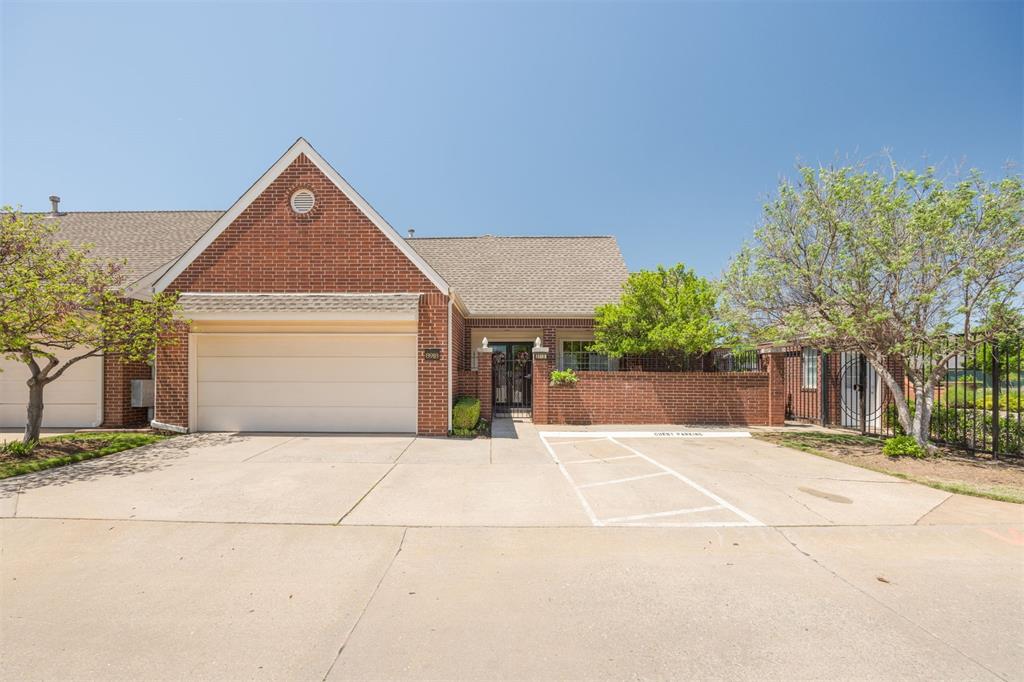 8918 N May Avenue Unit: 0