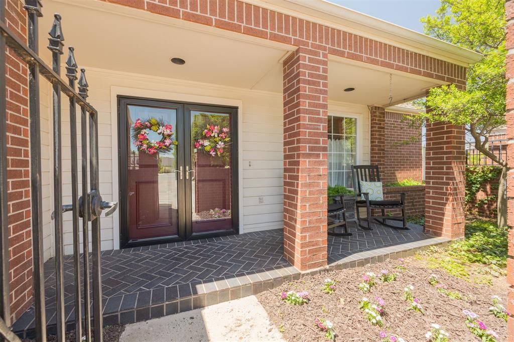 8918 N May Avenue Unit: 0