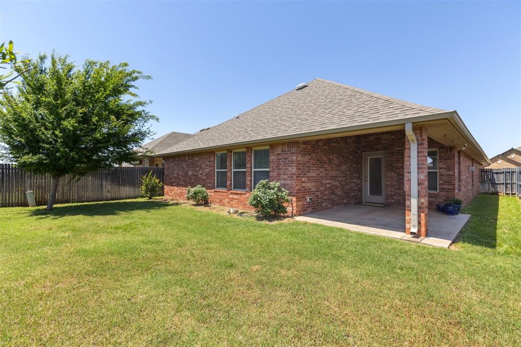 6812 NW 149th Street