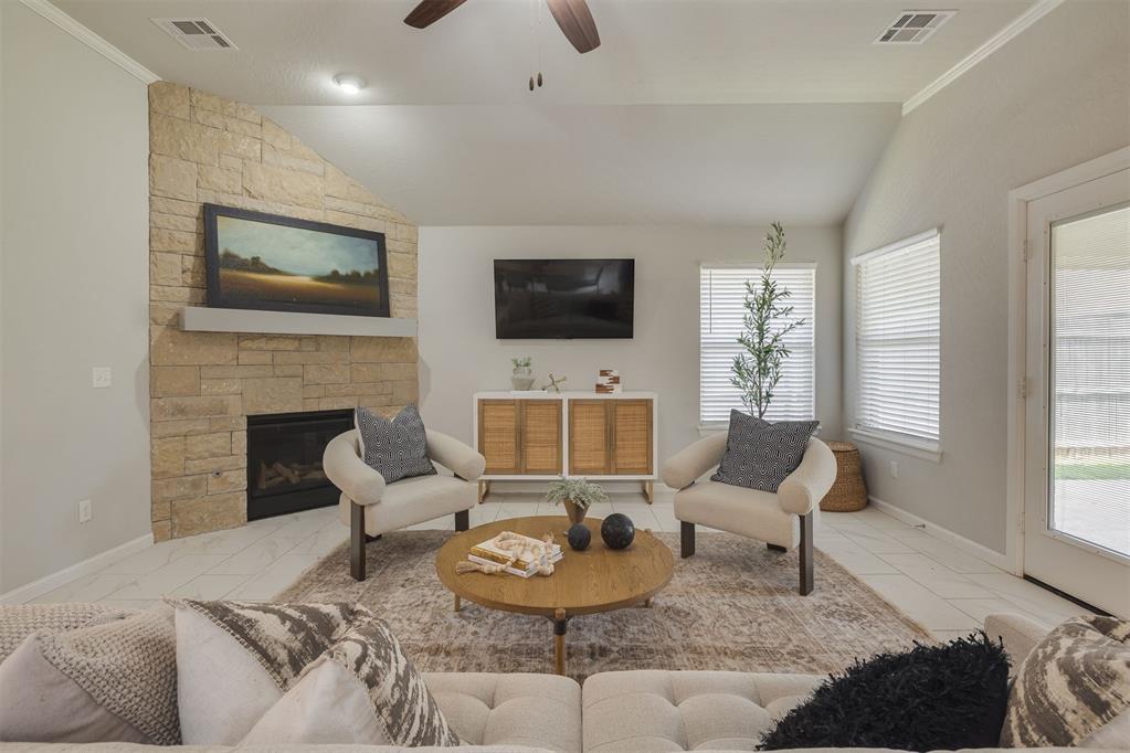 6812 NW 149th Street