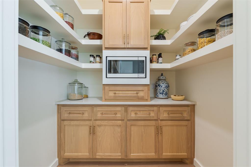 7224 Sunset Sail Avenue