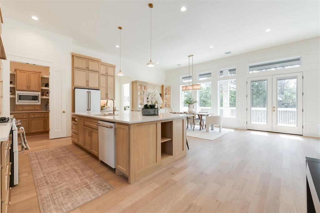 7224 Sunset Sail Avenue