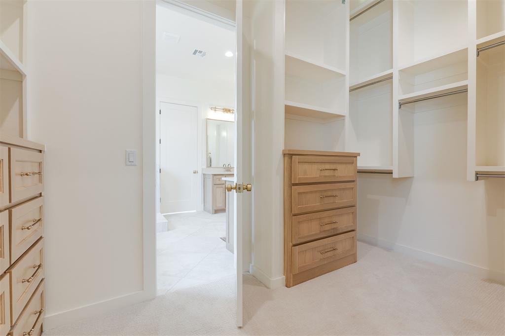 7224 Sunset Sail Avenue