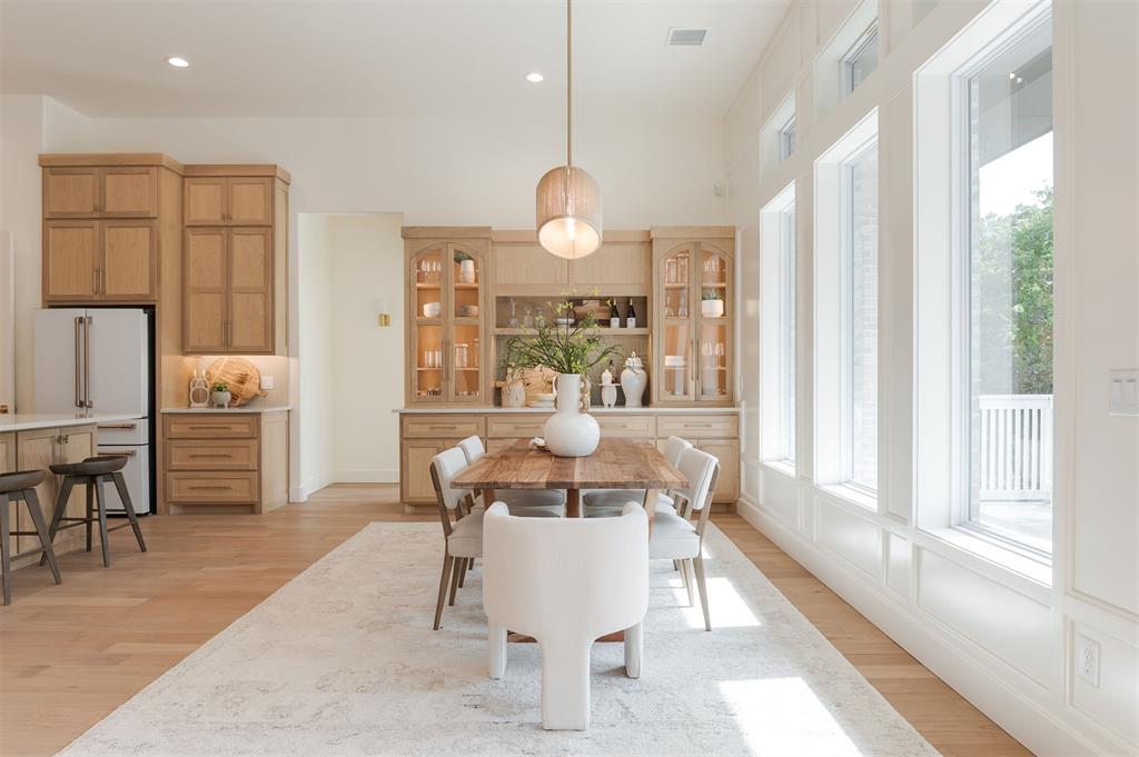 7224 Sunset Sail Avenue