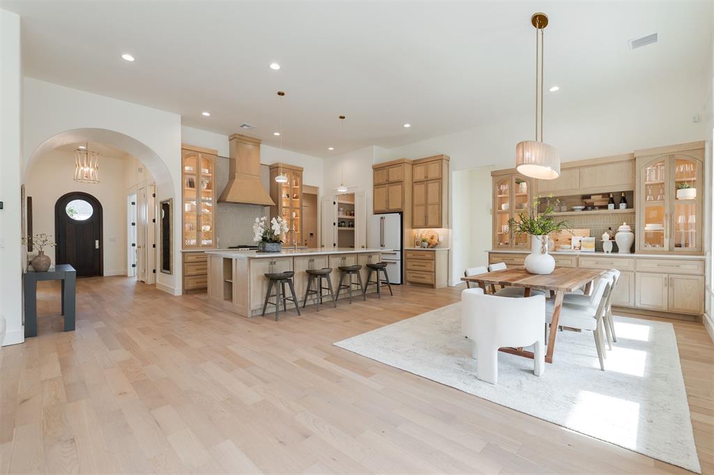 7224 Sunset Sail Avenue