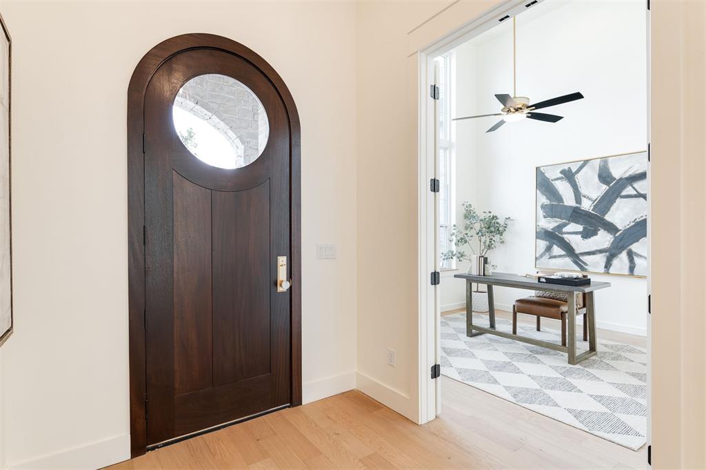 7224 Sunset Sail Avenue