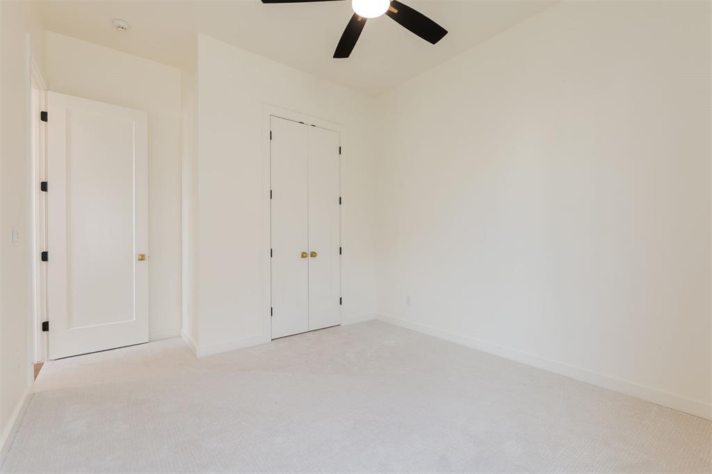 7224 Sunset Sail Avenue