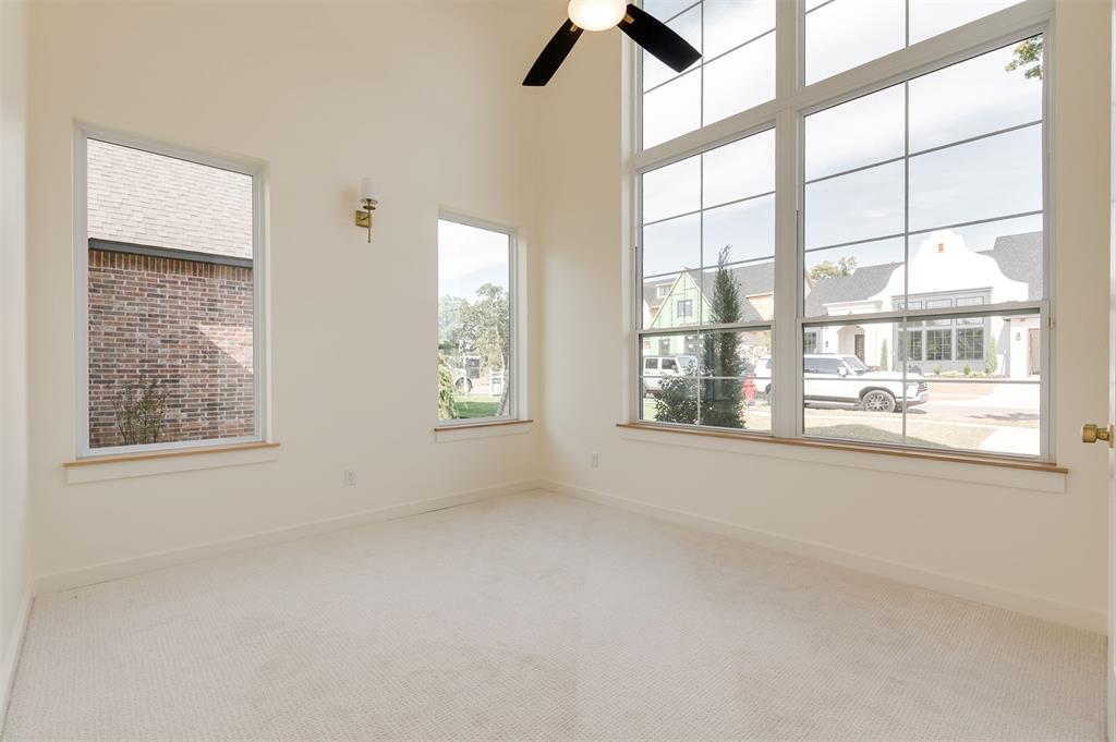 7224 Sunset Sail Avenue