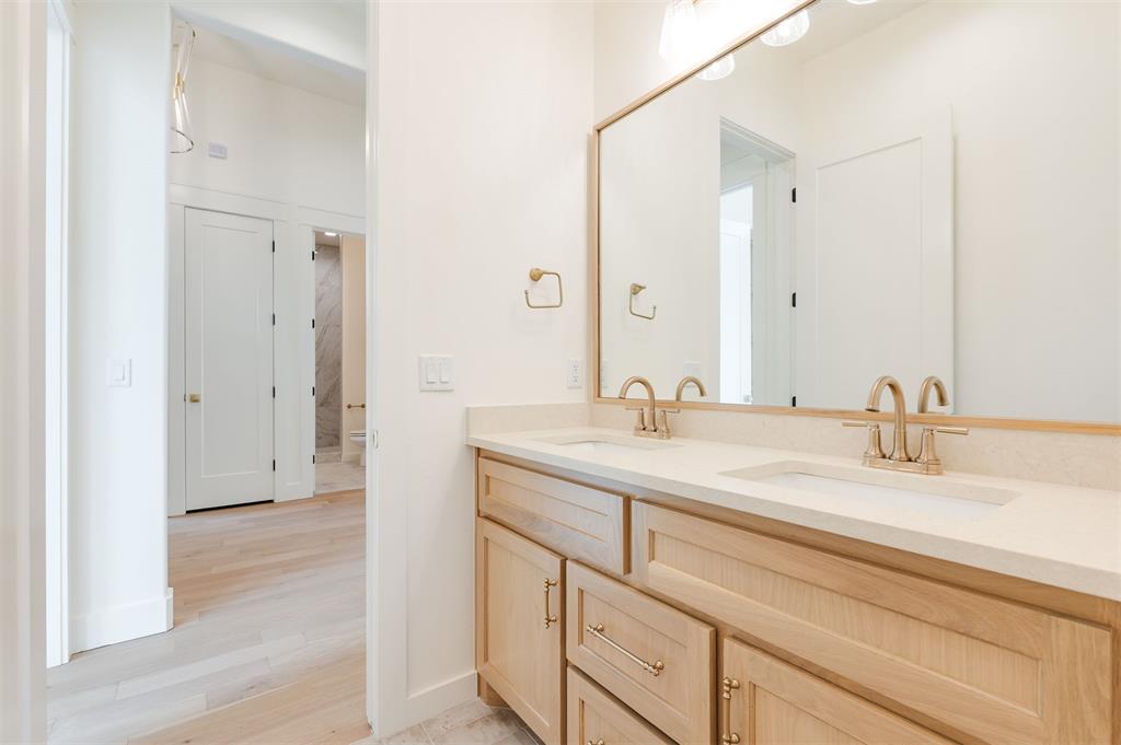 7224 Sunset Sail Avenue